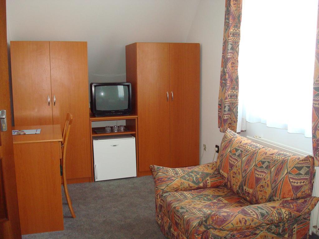 Hotel Termal Tiszaújváros Værelse billede