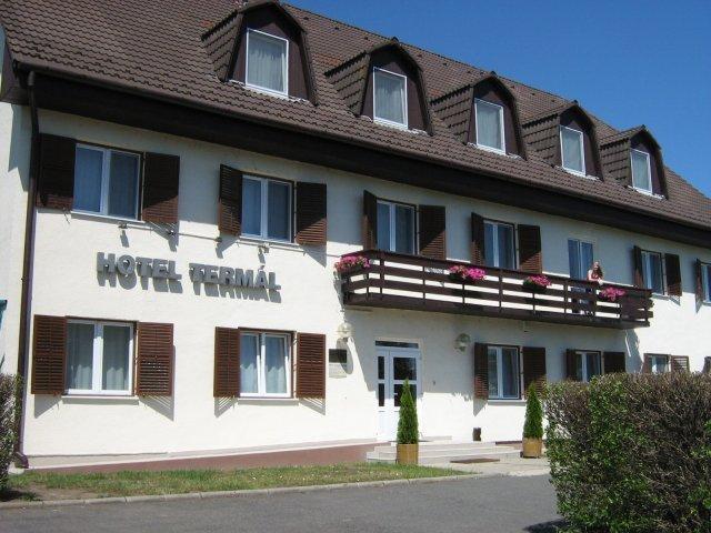 Hotel Termal Tiszaújváros Eksteriør billede